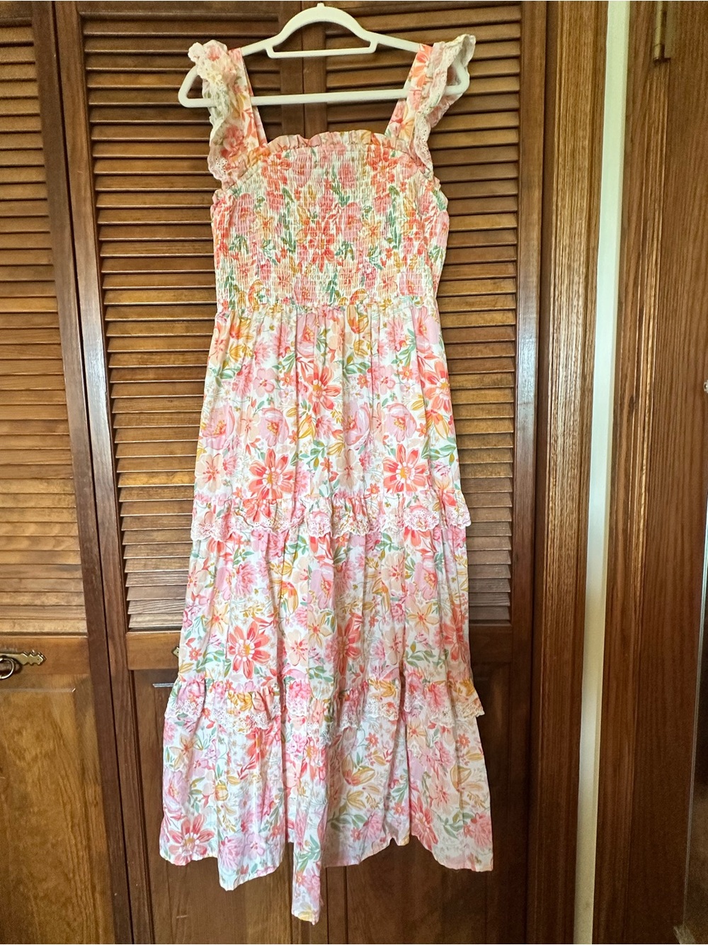 Haute Hippie Pink Floral Tiered Smocked Bodice Maxi Dress size 12 - Picture 5 of 13